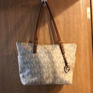 Michael kors  signature top zip tote